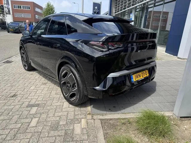 Peugeot e-3008 GT Long Range 230 97 kWh l Voorraad l Pano l Focal l Massage l Full Options