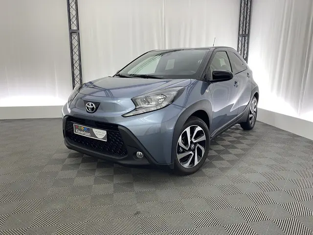 Toyota Aygo X 1.0 VVT-i Pulse | Apple carplay | Camera | Stoelverwarming | Adaptive Cruise |