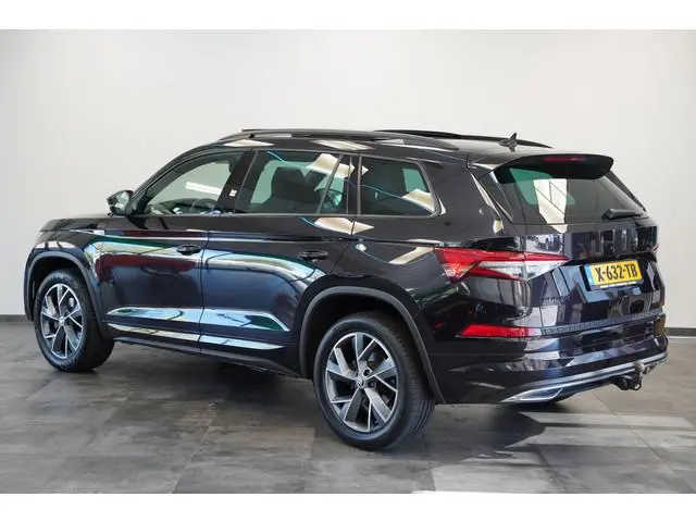 ŠKODA Kodiaq 1.5 TSI Sportline Business 7p. Panoramadak Navi Trekhaak 19''LM