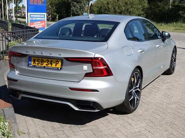 Volvo S60 2.0 T8 AWD Polestar Engineered BOWERS & WILKINS | 360° CAM | HUD | TREKH.