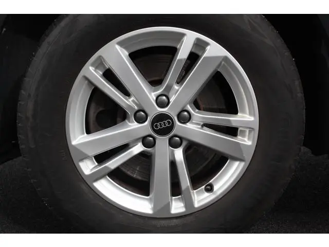 Audi Q3 Sportback 45 TFSI e 245pk PHEV S-tronic Attitude Navigatie Parkeersensoren Adaptive Cruise C...