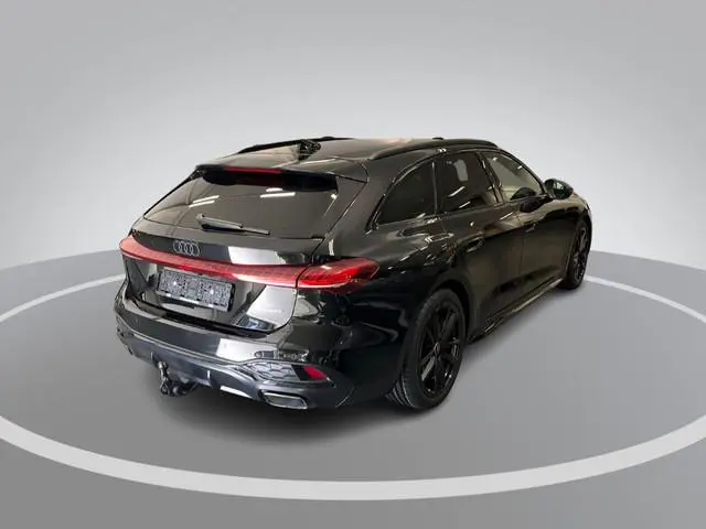 Audi A5 Avant 2.0 e-hybrid Quattro 367pk S Edition Competition · 360 Camera · Inklap. Trekhaak · B&O...