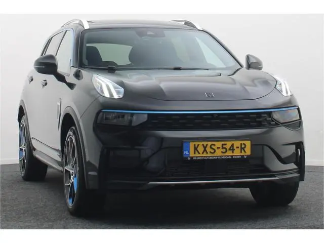 Lynk & Co 01