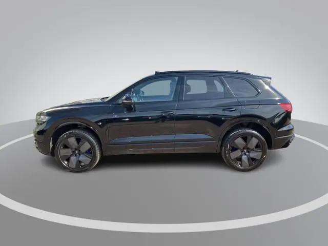 Volkswagen Touareg 3.0TSieHybrid 340kW/462PK 4MOTION R Edition · Panoramadak · Leder · DYNAUDIO · 36...