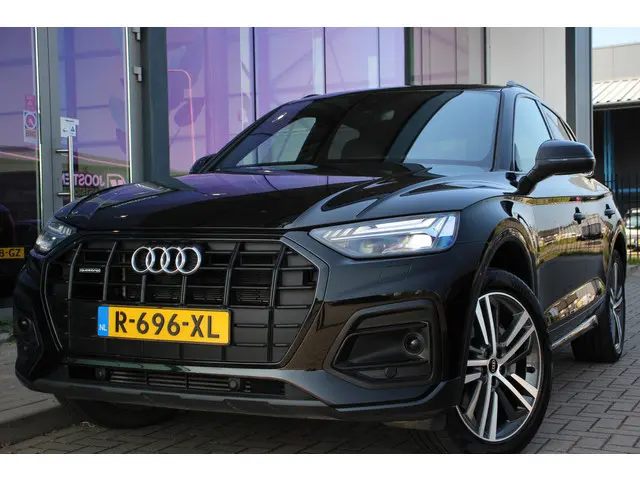 Audi Q5 50 TFSI e S edition Competition | PHEV | VC | Sfeerverlichting | Trekhaak | 20'' | ACC