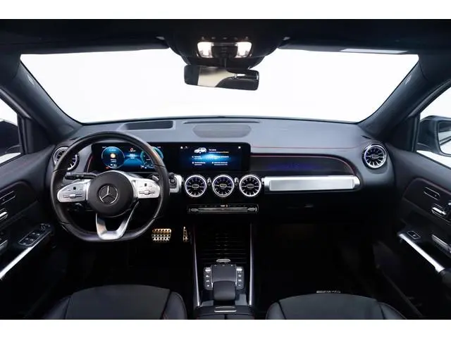 Mercedes-Benz EQB 300 4MATIC AMG Line 7p. 67 kWh | Night | Panoramadak | Premium Plus | 360 camera |
