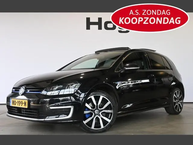 Volkswagen Golf 1.4 TSI GTE Clima Adaptieve cruise Panoramadak Navigatie Xenon LED Inruil mogelijk