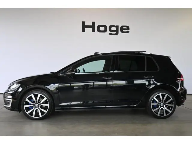 Volkswagen Golf 1.4 TSI GTE Clima Adaptieve cruise Panoramadak Navigatie Xenon LED Inruil mogelijk