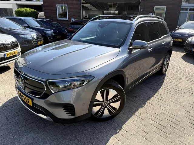 Mercedes-Benz EQB