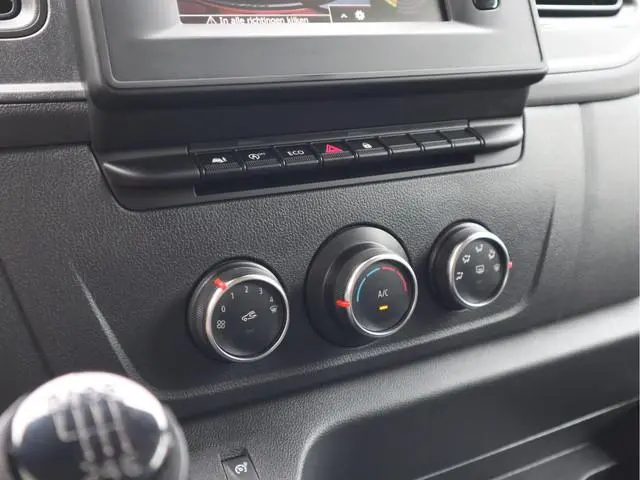 Nissan Interstar