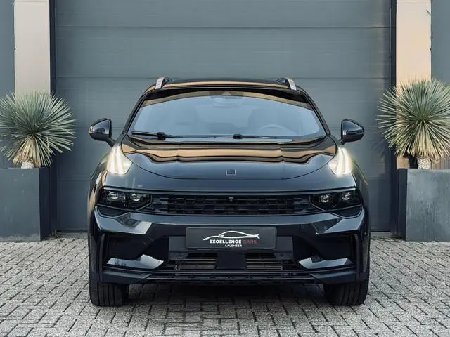 Lynk & Co 01 1.5 Pano/Navi/Camera/BlackStyle