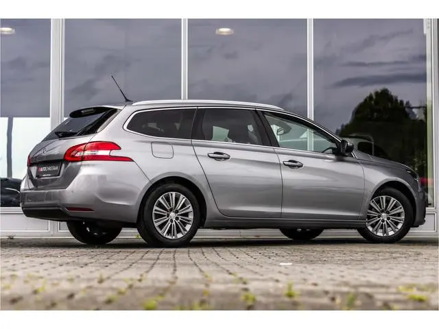Peugeot 308 SW 1.2 PureTech Blue Lease Premium | Pano | Camera | Carplay