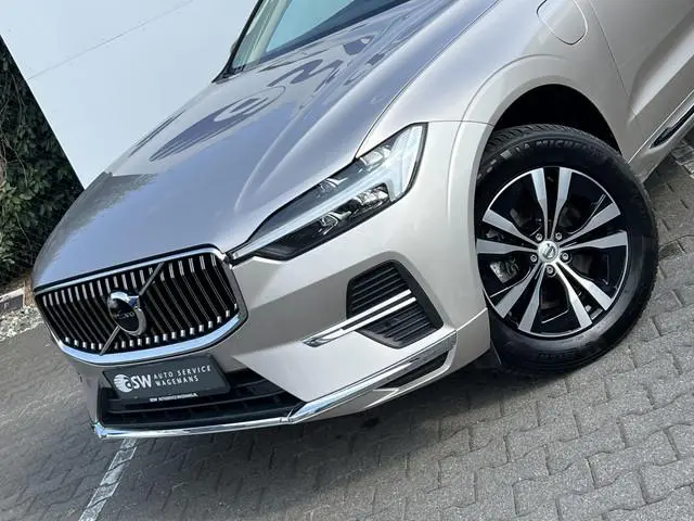 Volvo XC60 2.0 T8 Plug-in hybrid AWD Plus Bright | Pano | Pilot Assist | Blis