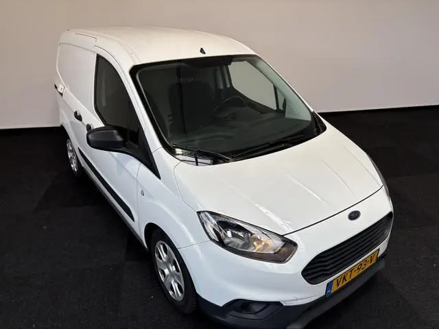 Ford Transit Courier