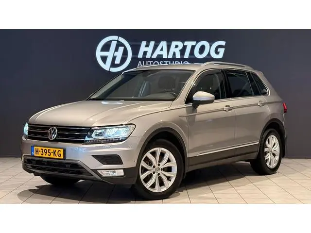 Volkswagen Tiguan 2.0 TSI 4Motion Highline 2000KG trekgewicht / CAMERA / STOELVERWARMING