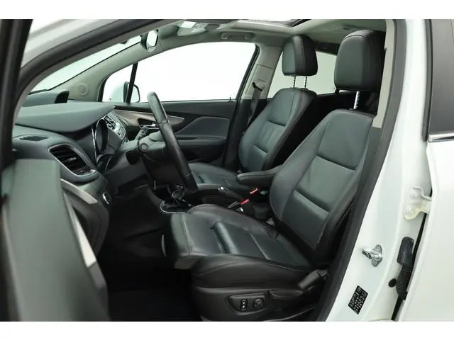 Opel Mokka 1.4 T Innovation | RIJKLAAR!! | Navi | All Season | Cruise | Trekhaak | Camera | Stoelver...