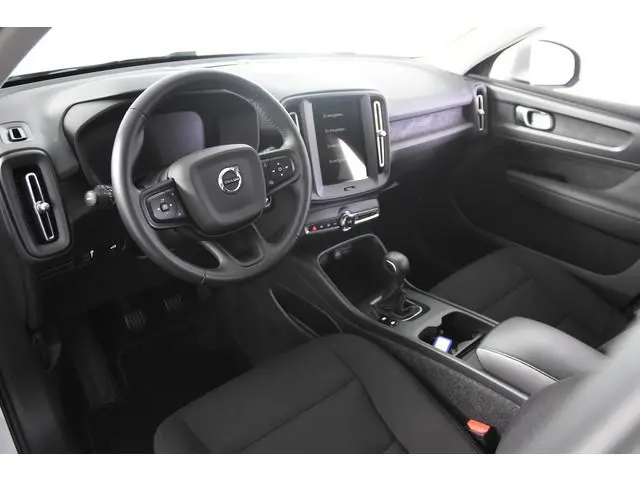 Volvo XC40 1.5 T2 Momentum *1ste Eigenaar*Navigatie*Camera*Carplay*