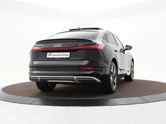 Audi e-tron Sportback 55 Quattro S edition 95 kWh / 408pk · SOH 98% · Panoramadak · Luchtvering · Ca...