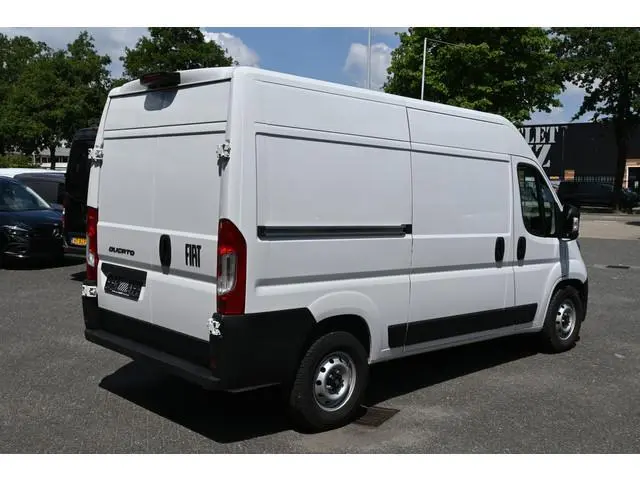 Fiat Ducato L2H2 2.2 MultiJet 140 pk 3.5t Camera, Cruise control, 270 Graden deuren