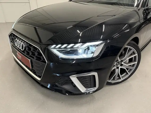 Audi A4 Avant 40 TFSI 204PK S-Line Facelift PANO/TREKHAAK/ACC/MATRIX/20"AUDI-SPORT/STOEL+STUURVERW/P...