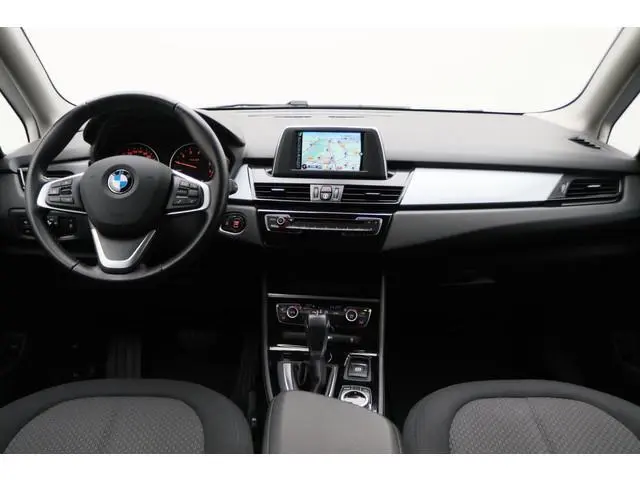 BMW 2-serie Active Tourer 218i Executive Automaat Climate, Cruise, Navigatie, Bluetooth, LED, PDC, E...