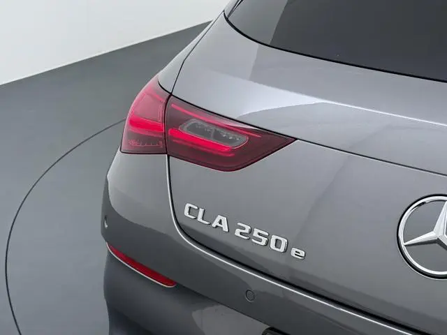 Mercedes-Benz CLA-klasse Shooting Brake 250 e AMG line | Pano Memory Keyless HUD Multibeam 360 Camer...
