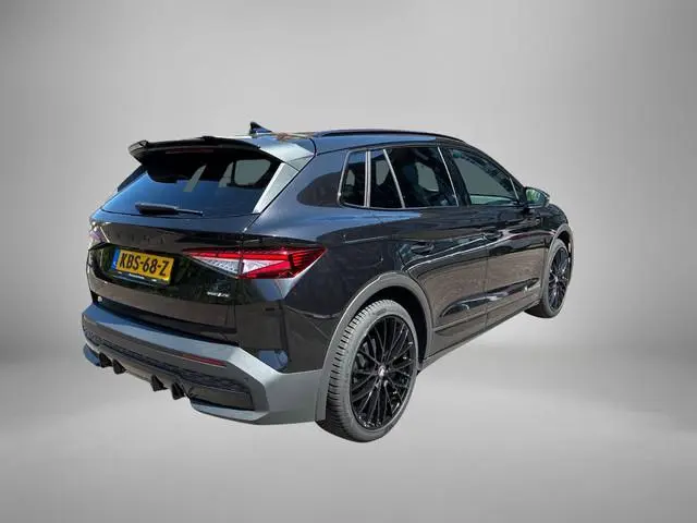Škoda Elroq Sportline 60 | Trekhaak wegklapbaar | Business upgrade Plus | Black Pack | 21 inch licht...