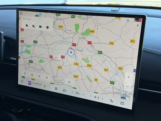 Geely E5