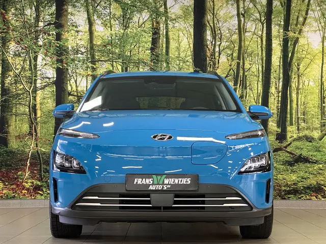 Hyundai Kona EV Comfort Smart 39 kWh | Standkachel | Krell Sound | Camera | Stuurwielverwarming | St...