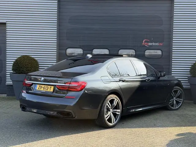 BMW 7-serie 750i xDrive High Executive M-Sport | Panoramadak | 360* Camera | Bowers & Wilkins | Mass...