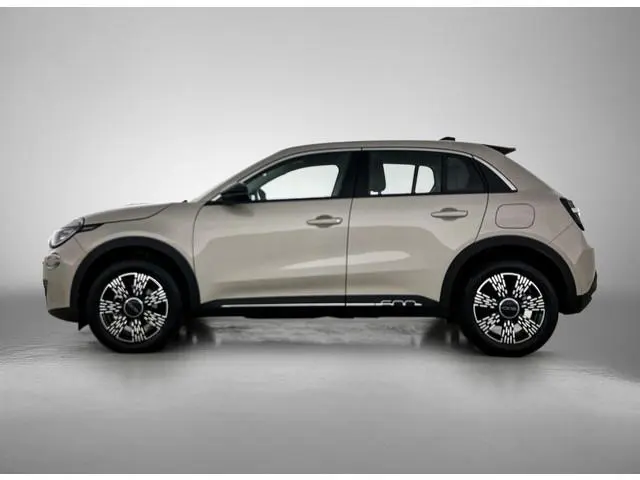 Fiat 600 1.2 Hybrid Urban | Navigatie | Voorruitverwarming | Keyless start |