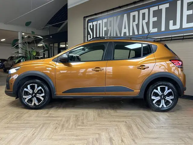 Dacia Sandero Stepway 1.0 TCe 90 Automaat | Navi | Dode hoek | Stoelverwarming | Camera | PDC V+A |...
