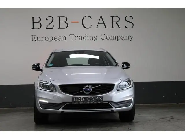 Volvo V60 Cross Country 2.0 D3 Polar+ | Xenon | Leder