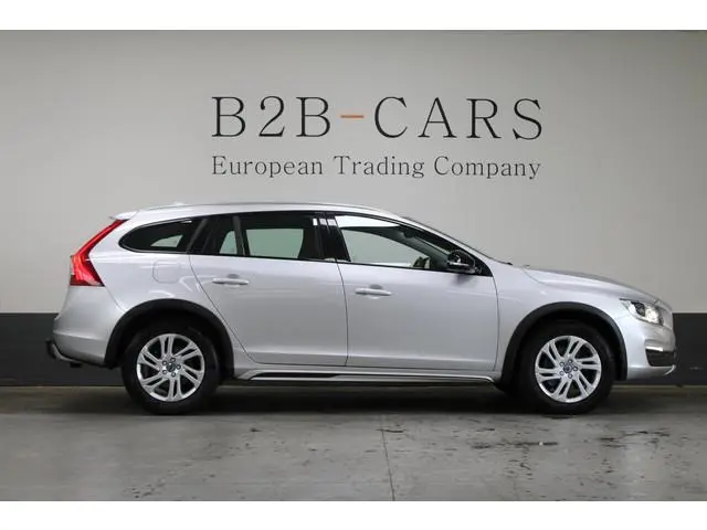 Volvo V60 Cross Country 2.0 D3 Polar+ | Xenon | Leder