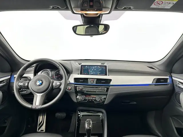 BMW X1 sDrive18i PANO - TREKHAAK - LED - 1E EIGENAAR - M SPORT - BTW