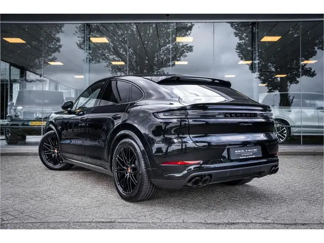 Porsche Cayenne Coupé 3.0 E-Hybrid ** Sport Design ** Luchtvering ** 18-weg ** HUD ** BOSE ** Sportu...