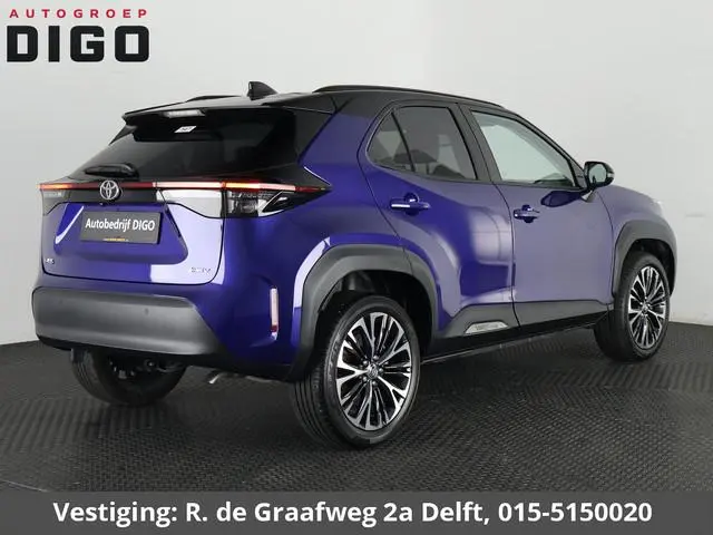 Toyota Yaris Cross 1.5 Hybrid 130 Executive Bi-Tone | HUD | Parkeersensoren | Stuur- & Stoelverwarmi...