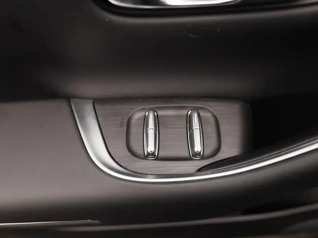 Leapmotor C10