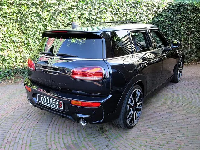MINI Clubman 2.0 JCW ALL4 Chili F54 LCI NL-auto, 306pk, Pano, HK, HUD, A.cam en 19"
