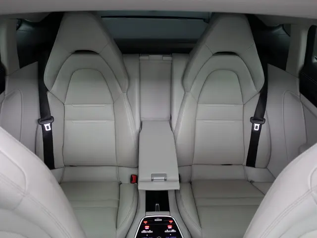 Porsche Panamera 2.9 4 E-Hybrid Sport Design Aut- Keramisch, Stoelventilatie, Bose Audio, Sport Chrono, Sportuitlaat+