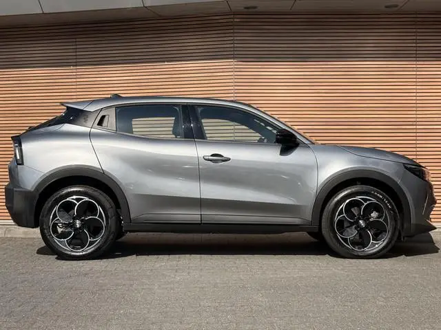 Alfa Romeo Junior