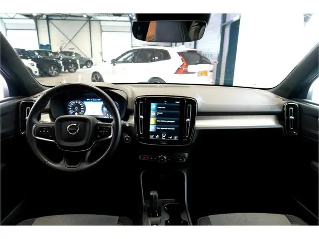 Volvo XC40 1.5 T5 193kW/262pk DCT7 Recharge Business Pro ADAPT.CRUISE + PILOT ASSIST + STOELVERWARMI...