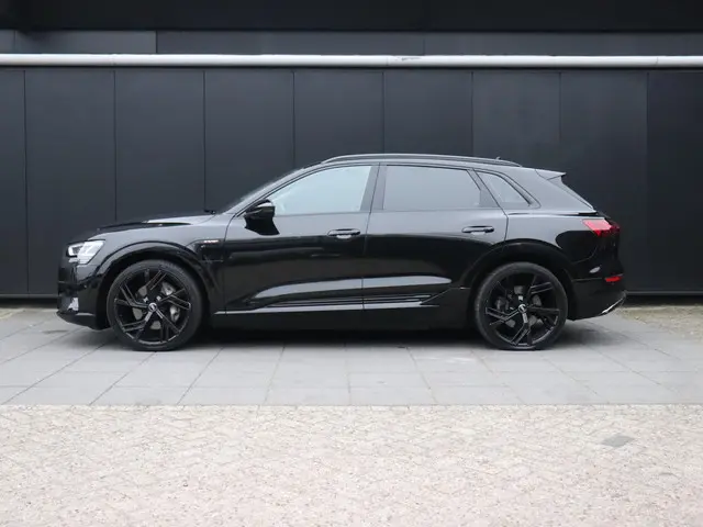 Audi e-tron e-tron 50 quattro Launch edition plus 71 kWh | MEMORY | LEDER | PANO | NAVI | CRUISE |