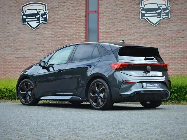Cupra Born