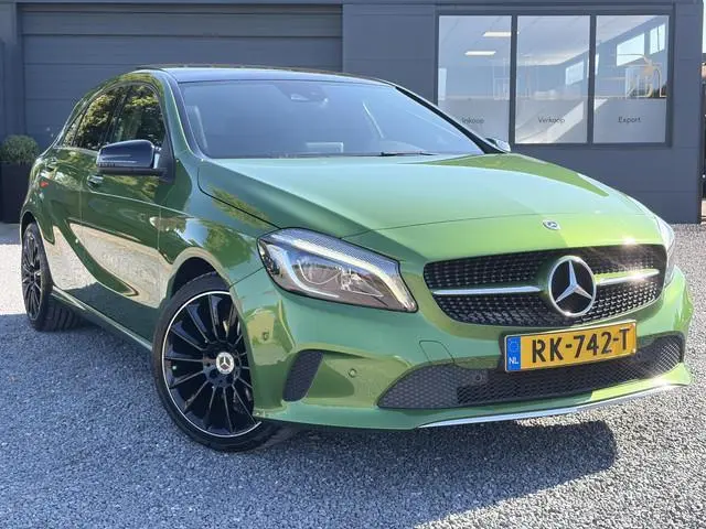 Mercedes-Benz A-klasse 160 Ambition Automaat l Dealer Onderhouden l Pano l Carplay l Stoelverw l Nav...