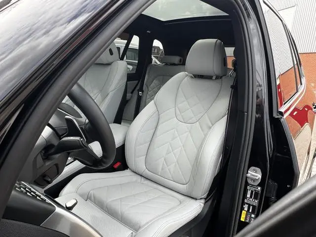BMW X5 xDrive50e High Executive M Sport | Sky Lounge | BMW Nieren Iconic Glow | Head-UP | Panodak Sk...