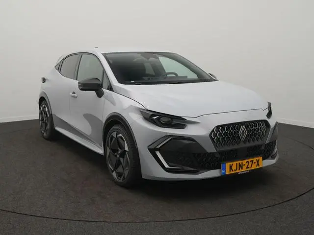 Renault Clio 1.8 Hybrid 160 Techno - RIJKLAARPRIJS - DEMO - All Seasonbanden - 360 Graden Camera - A...