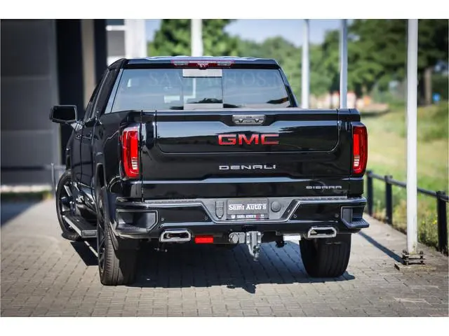 GMC Sierra
