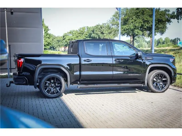 GMC Sierra