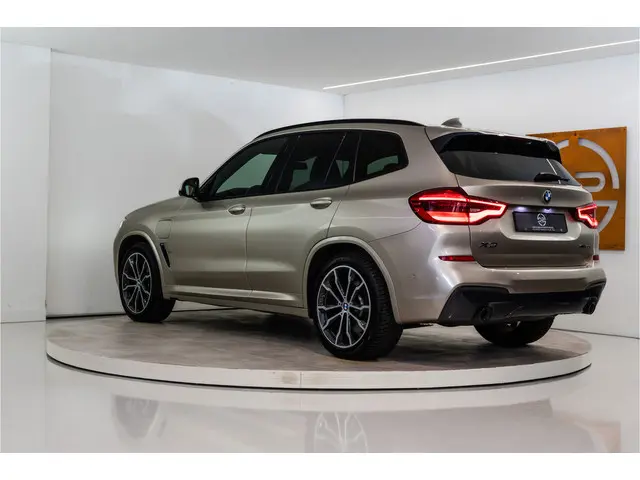 BMW X3 xDrive30e High Executive M-Sport 292PK | Harman/Kardon | Pano | Performance stoelen | VOL! 12...
